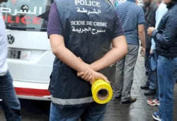 شرطة طنجة تكشف تفاصيل جريمة قتل شاب لوالدته وإصابة شقيقيه بجروح خطيرة