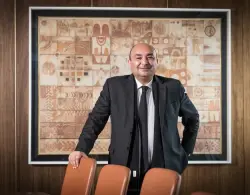 "ذكاء استثماري".. كيف يصنع منصف بلخياط "إمبراطورية اقتصادية" مغربية بمواصفات عالمية؟