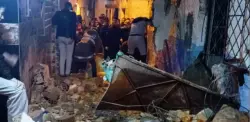 طنجة.. انهيار منزل قديم يصيب شخصين بجروح خطيرة والبحث تحت الأنقاض مستمر