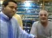 هذه حقيقة الفيديو المسرب للأمير مولاي رشيد وهو يشتري خاتم الزواج من أحد المتاجر