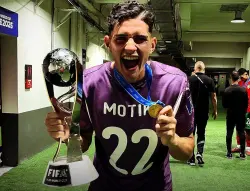 من أكادير إلى العالمية.. هكذا تحول حارس عرين أشبال الأطلس إلى أيقونة للنجاح