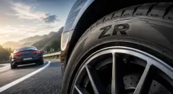 ما الفرق بين R وZR على إطارات السيارات؟