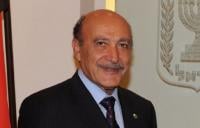 فريد زكريا: عمر سليمان أخبرني أن أمريكا قتلته بالأشعة