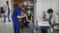 مبلغ مالي وإنترنت مجاني مقابل الحصول على لقاح كورونا في هذه الدولة..