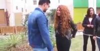 يحدث في تونس...تجثو على ركبتيها وتطلب الزواج من حبيبها (فيديو)