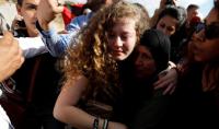 "عهد" تتحدى إسرائل في أول تصريح لها بعد معانقتها الحرية