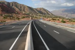 هل تتجه الحكومة أخيرًا لربط طنجة وتطوان بالطريق السيار؟ مشروع حيوي يعود إلى الواجهة قبل مونديال 2030