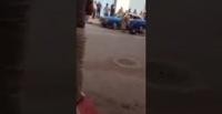 بالفيديو.. مغربي يعتدي على سائق تاكسي بطريقة وحشية