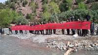 "التهميش" و"فك العزلة" يدفعان سكان مجموعة من الداوير للإحتجاج والمطالبة ببناء قنطرة