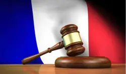 أكبر محاكمة في تاريخ فرنسا.. اتهام طبيب بالاعتداء الجنسي على 299 طفلا يكشف عن تفاصيل مثيرة