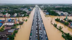 مقتل 13 شخصا جراء فيضانات جنوب تايلاند