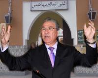 بويا عمر في قفص الاتهام ..مختل يثور على الوردي و يجوب شوارع  بني ملال عاريا