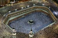 حكم من أراد الحج وعليه دين