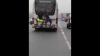 مراهقون يعرضون حياتهم و حياة الغير للخطر