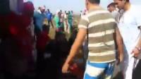 ‫كْسِيدَة خَايْبَة فسيدي قاسم، و الناس كَتْمُوت فغِيابْ رجال الدرك و الإسعاف‬