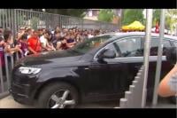 مدافع برشلونة يفلت من مشكلة خطيرة