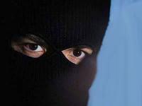 آسفي : لص ملثم يتمكن من سرقة 25 ألف درهم من وكالة بنكية