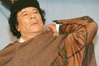 القذافي يهدد بإعتقال أي ليبي يدخل عالفيسبوك