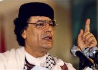 القذافي يتهم تنظيم القاعدة بإشعال الاحتجاجات في ليبيا و تخدير المتظاهرين