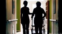 اعتدت جنسيا على طاعنين في السن تقوم برعايتهم