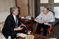 مهزلة...الجزائر تتهم المغرب بالاعتداء على أحد ديبلوماسييها وتقرر التصعيد