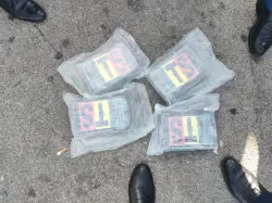 باب سبتة.. حجز 4,7 كيلوغرامات من الكوكايين بحوزة مغربية تقود سيارة بلوحة إسبانية