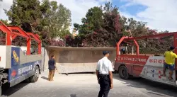 انـقـلاب رموك محمل ب"الكاياس"بالطريق السيار بالدار البيضاء يوقف حركة السير