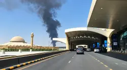 هجوم جديد على مطار الرياض.. انفجار قوي يدفع أكثر من 12 سيارة إسعاف إلى المكان