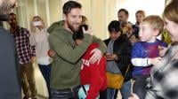 بالفيديو: طفل يجهش بالبكاء والسبب ميسي وسواريز