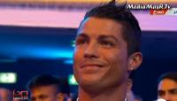 شاهد رد فعل رونالدو بعد فوز ميسي بأفضل لاعب في2012