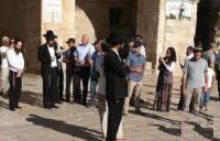 وزير الزراعة الإسرائيلي يقتحم المسجد الأقصى و يتسبب في استنفار الفلسطينيين