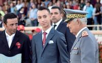 الأمير مولاي الحسن يكمل جزءا من دراسته مع أولاد الشعب