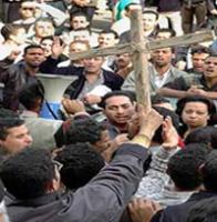 محتجون أقباط يغلقون طريقا رئيسيا بوسط القاهرة 