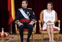 ملك إسبانيا يتضامن مع المواطنين في أزمتهم ويقرر تخفيض راتبه