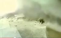 حاول حرق متجره فانفجرت فيه قنبلة