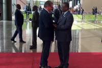 "أخنوش" يُسلِّم رسالة من الملك "محمد السادس" إلى الرئيس السنغالي