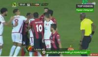 بالفيديو: شجار عنيف بين لاعبي الوداد واتحاد العاصمة الجزائري وطرد العطوشي