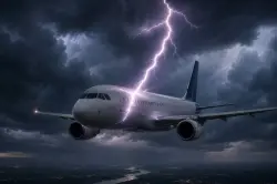 ماذا يحدث عندما تضرب صاعقة طائرة أثناء تحليقها؟