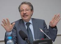 الحليمي : المغرب سقط في فخ اقتصادي و من الضروري إعادة النظر في سياسات الميزانية والصرف والنقد