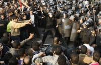 استمرار الفتنة المصرية: 10 قتلى بميدان التحرير  
