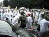 تدخل أمني عنيف في حق الأطباء 25 ماي 2011