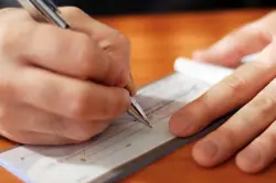 الحكومة تدخل تغييرات هامة على التعامل بالشيكات