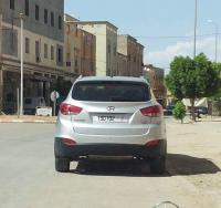 سيارات رؤساء جماعيين بجهة تادلة ازيلال تشعل الفيسبوك