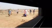 بالفيديو: هجوم بالحجارة على أحد العائلات بدوار ضواحي الفقيه  بنصالح من طرف عائلة أخرى