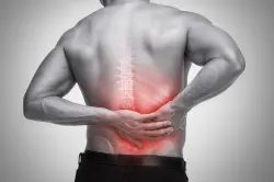 في يوم التوعية بصحة العمود الفقري.. خبراء يحذرون من “وباء الجلوس” ويقدمون نصائح وقائية