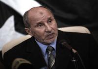 القذافي يعرض مكافأة بنصف مليون دينار ليبي لاعتقال قائد الثوار