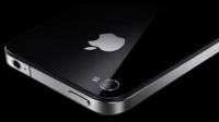 امرأة تجرح عينها بسبب إنفجار iPhone 5