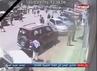 بالفيديو.. لحظة تنفيذ تفجيرات مسجدين بصنعاء