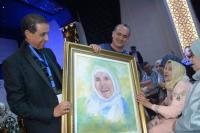 تكريم الفنانة المقتدرة فاطمة الركراكي في حفل بهيج بالرباط