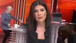 سقوط مفاجئ لمذيعة تركية على الهواء يشعل مواقع التواصل